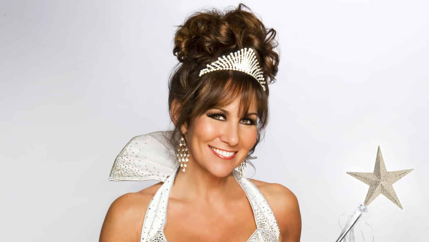 Linda Lusardi Is Bringing The Magic To Blackburn Empires Christmas 3943